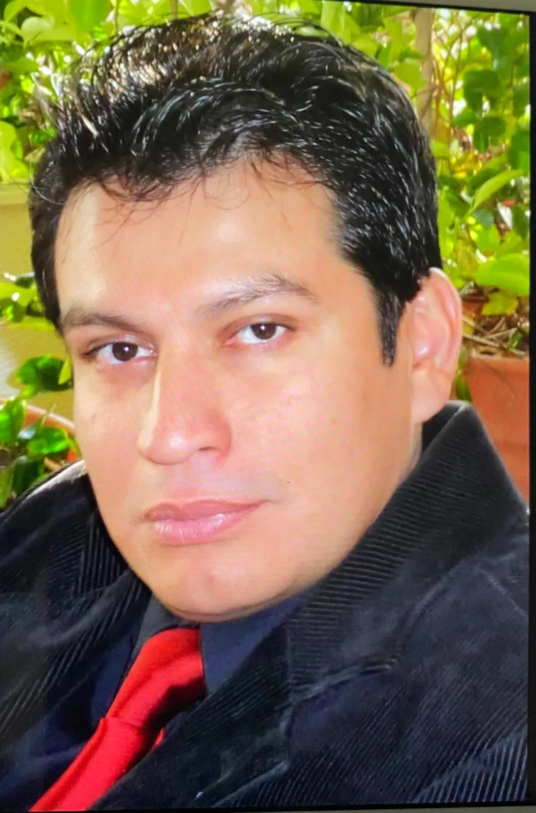 Jesus, Hair Colorist & Stylist at L.A. Monroe Hair Studio